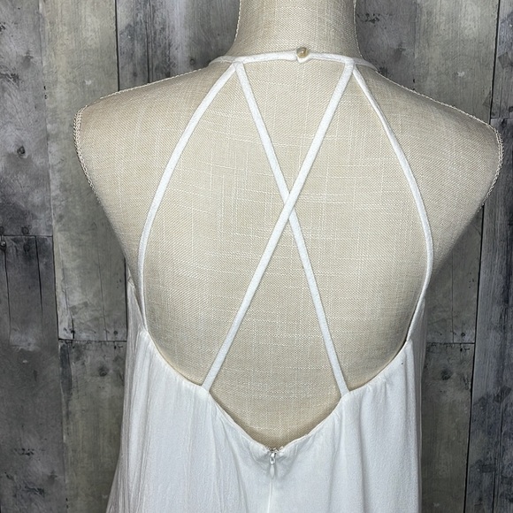 LUSH women’s sleeveless top with embroidery at top and along hem. Open back. EUC - Picture 5 of 11